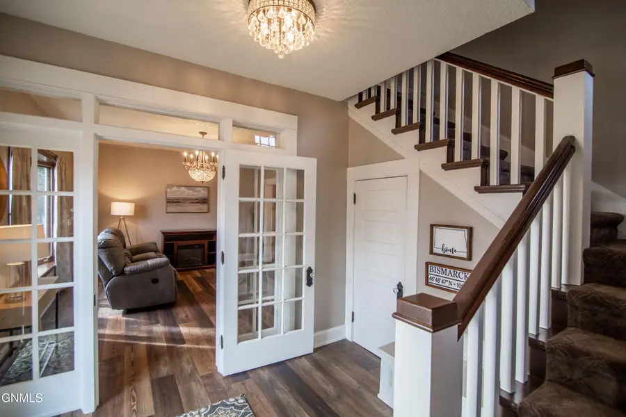 916 Anderson Street, Bismarck, ND 58501 - #3