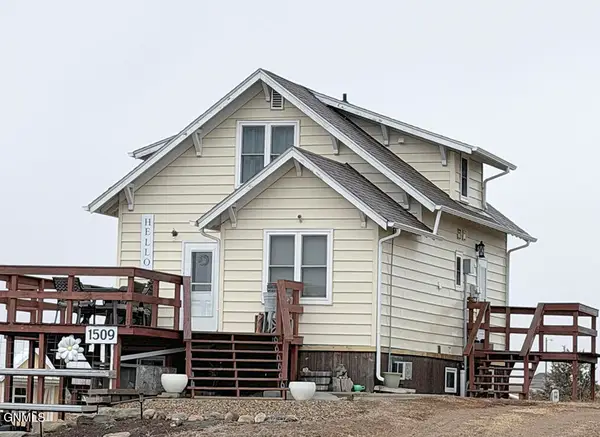 1509 6th Street Sw, Watford City, ND 58854