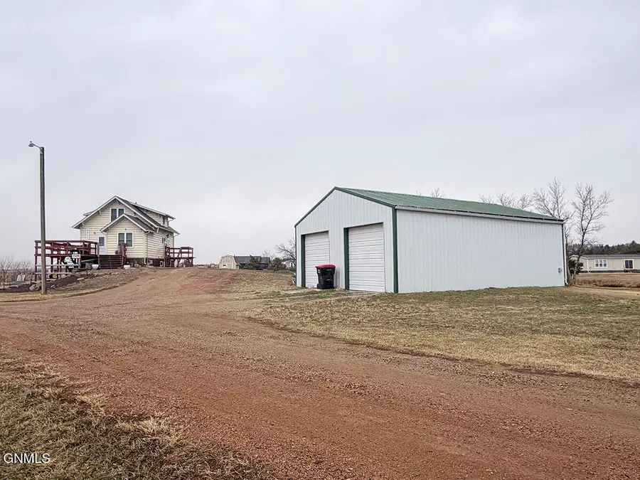 1509 6th Street Sw, Watford City, ND 58854 - #2