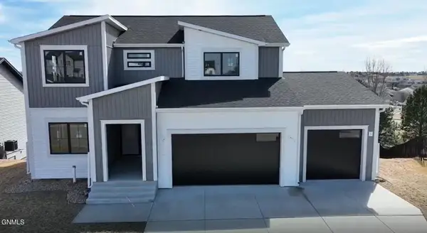 4806 Cornice Loop, Bismarck, ND 58503