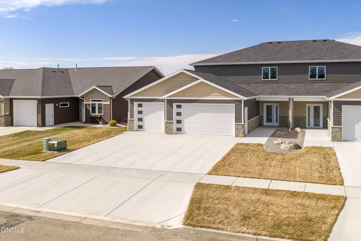 4314 Downing Street, Bismarck, ND 58504 - #1