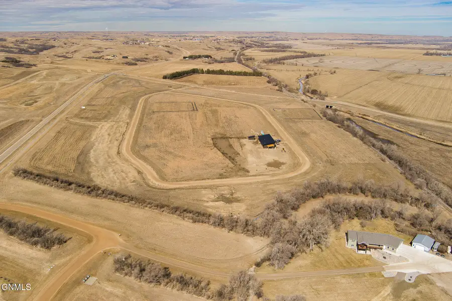 3523 Honey Lane, Mandan, ND 58554 - #3