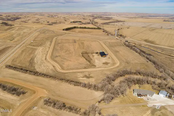 3521 Honey Loop, Mandan, ND 58554