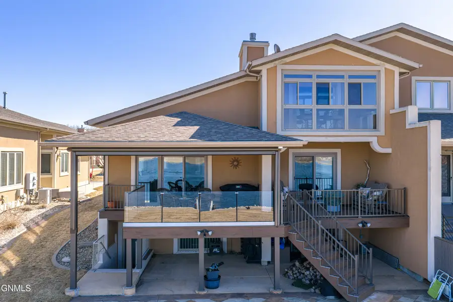 924 Southport Loop, Bismarck, ND 58504 - #2