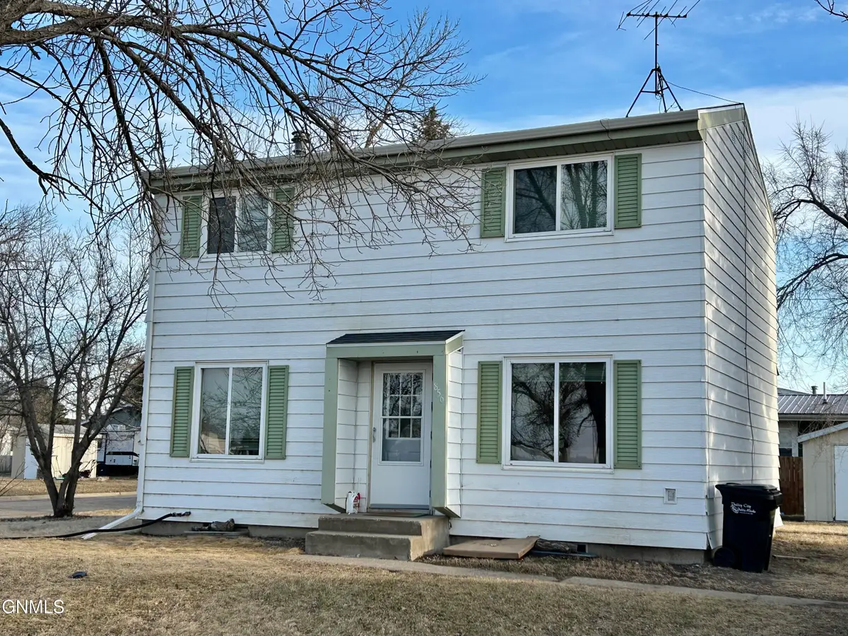 856 6th Street Se, Valley City, ND 58072 - #1