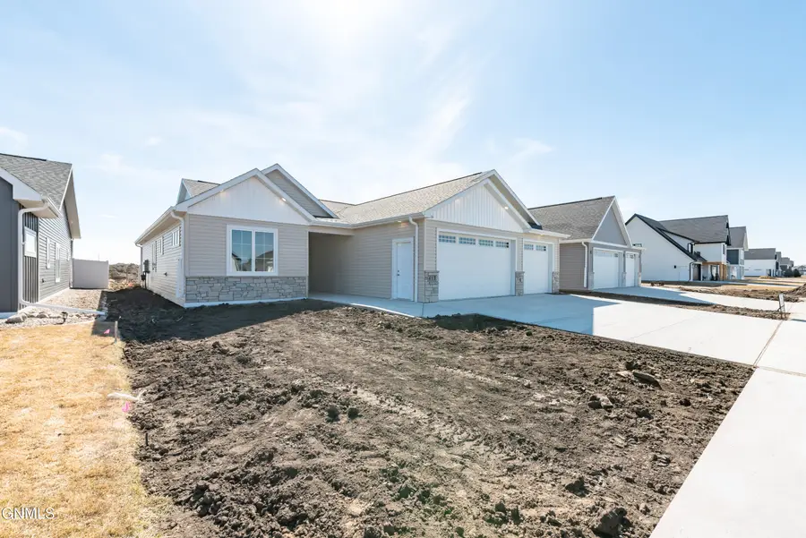 413 Lennox Drive, Bismarck, ND 58504 - #2