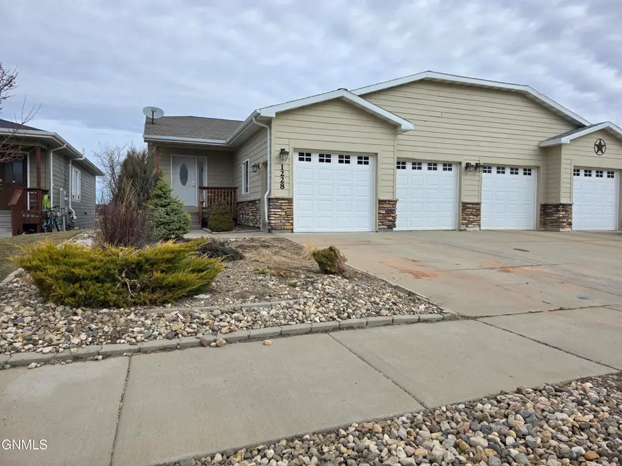 1228 23rd Street W, Dickinson, ND 58601 - #2
