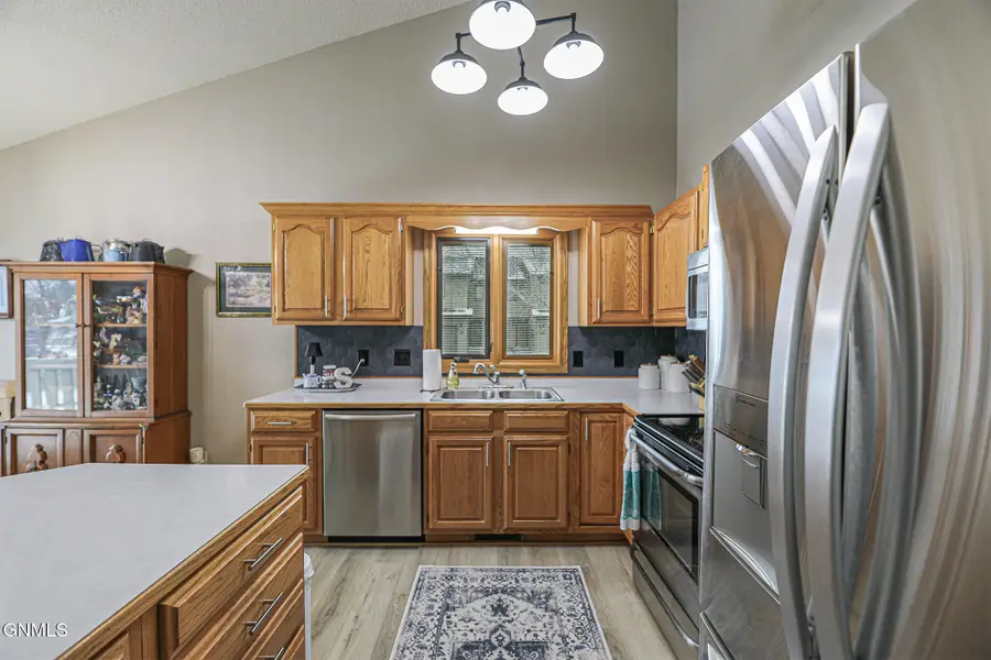 2972 Ontario Lane, Bismarck, ND 58503 - #2