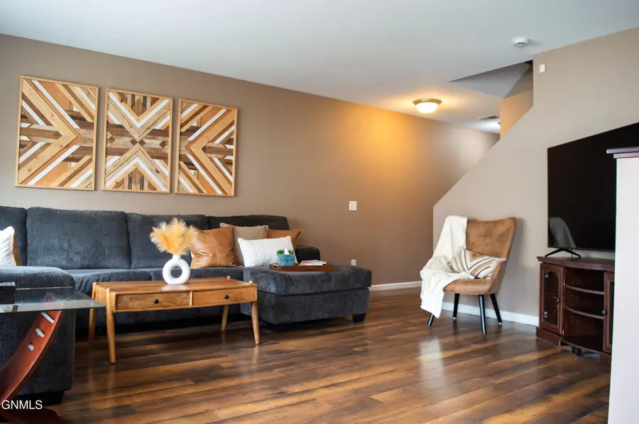 2601 Douglas Place Se, Mandan, ND 58554 - #3