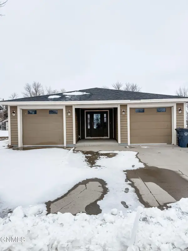 503 1st Avenue Ne, Crosby, ND 58730