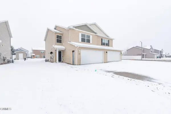 3202 Dortmund Drive, Bismarck, ND 58504