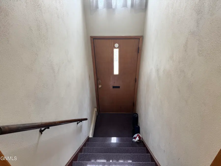 222 7th Street Nw #222, Jamestown, ND 58401 - #2