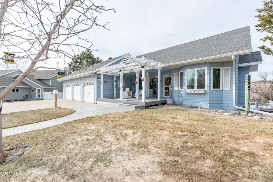 1300 Territory Drive, Bismarck, ND 58503 - #3