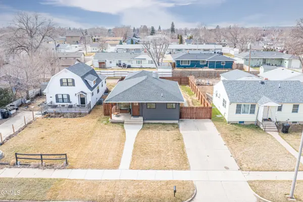 1525 4th Avenue W, Williston, ND 58801