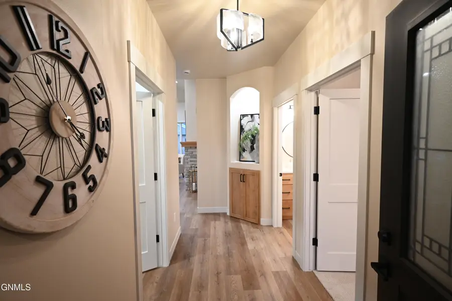 1911 Community Lp, Bismarck, ND 58503 - #3