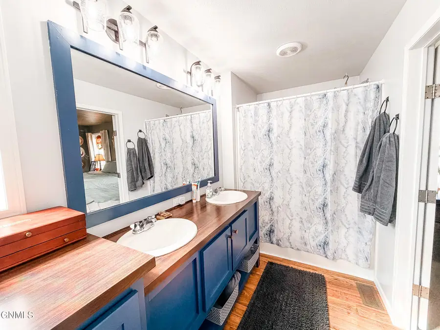 4164 144th Avenue Nw, Alexander, ND 58831 - #3