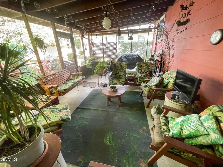 140 2nd Avenue N, Carrington, ND 58421 - #3