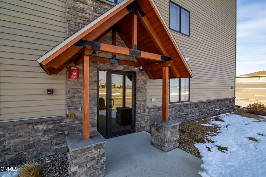 3415 Hamilton Street #4, Bismarck, ND 58503 - #3