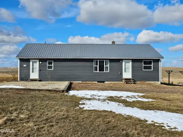 150 Bennett Street, Fortuna, ND 58844