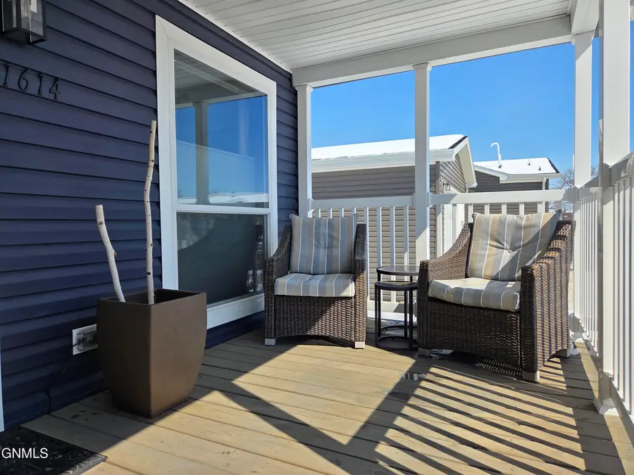 1614 Fox Drive Se, Mandan, ND 58554 - #3