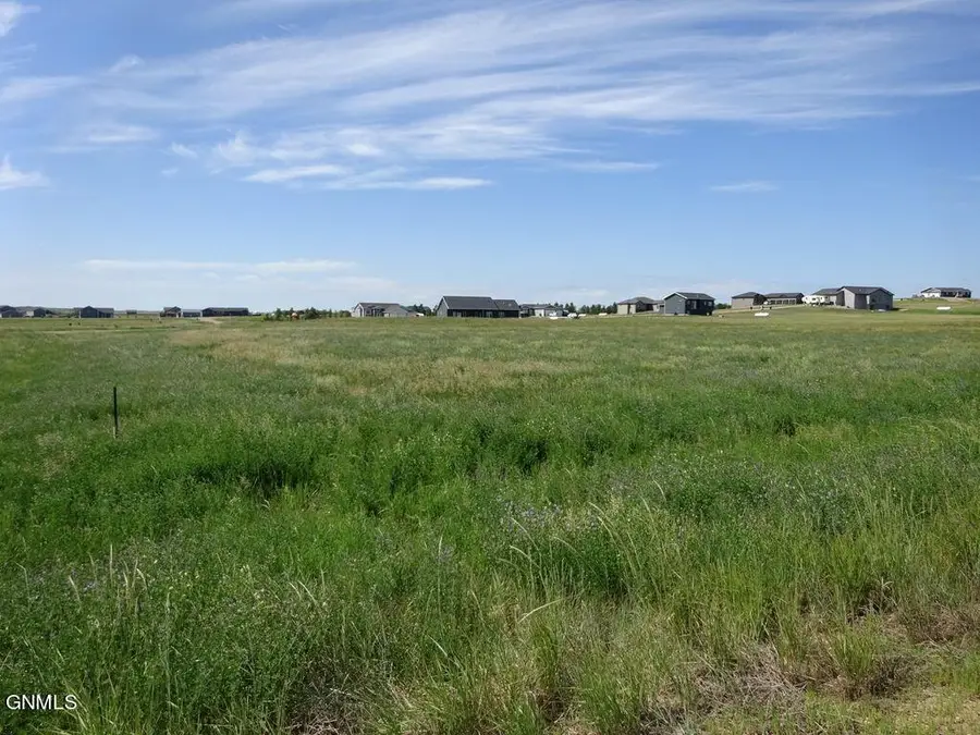 3 Spaniel Road, Mandan, ND 58554 - #3
