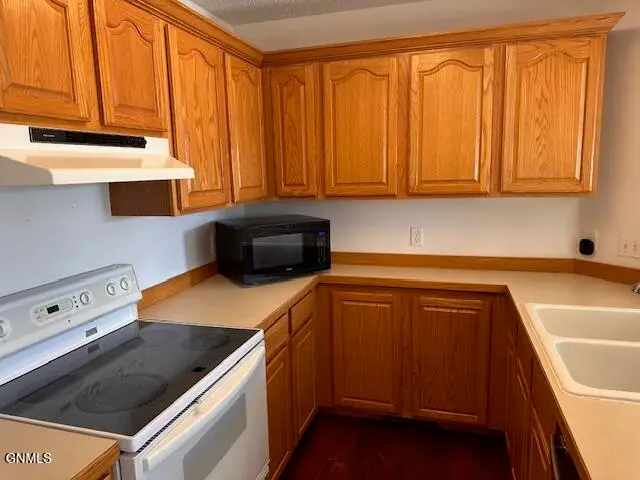 1634 Mapleton Avenue #5, Bismarck, ND 58503 - #2