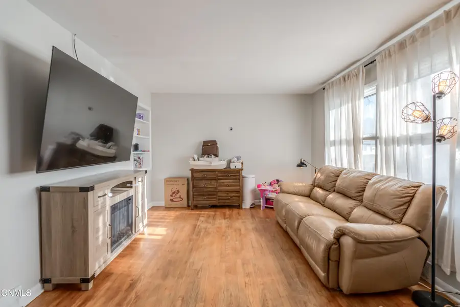 566 Sunset Place, Bismarck, ND 58504 - #3