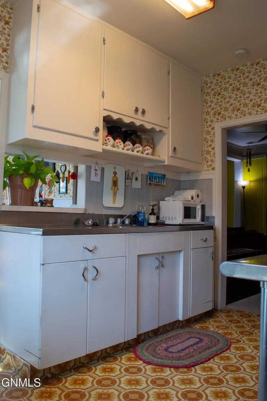 217 Washington Street, Bismarck, ND 58504 - #2