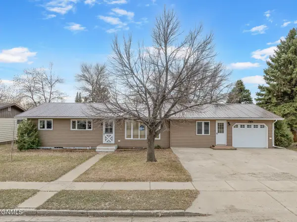 225 5th Street Nw, Tioga, ND 58852