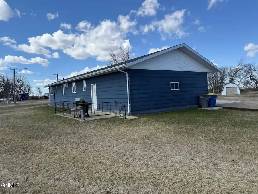101 3rd Street Ne, Kulm, ND 58456 - #2