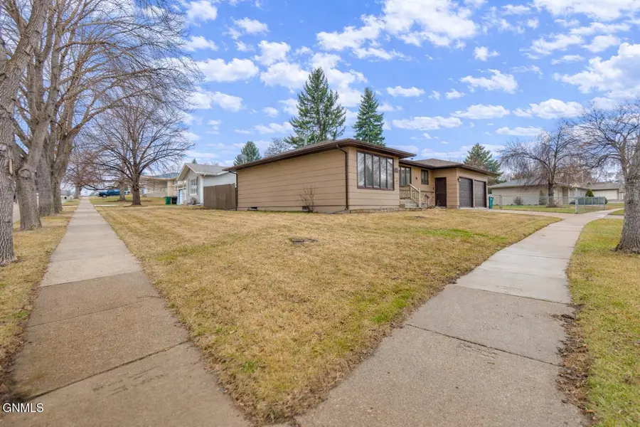 1913 Grant Drive, Bismarck, ND 58501 - #3