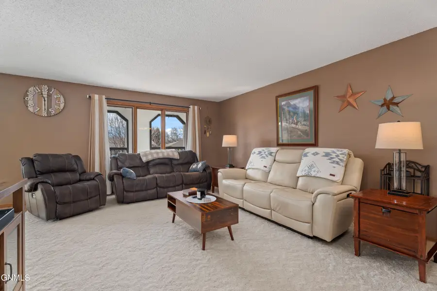 2924 Vancouver Lane, Bismarck, ND 58503 - #2