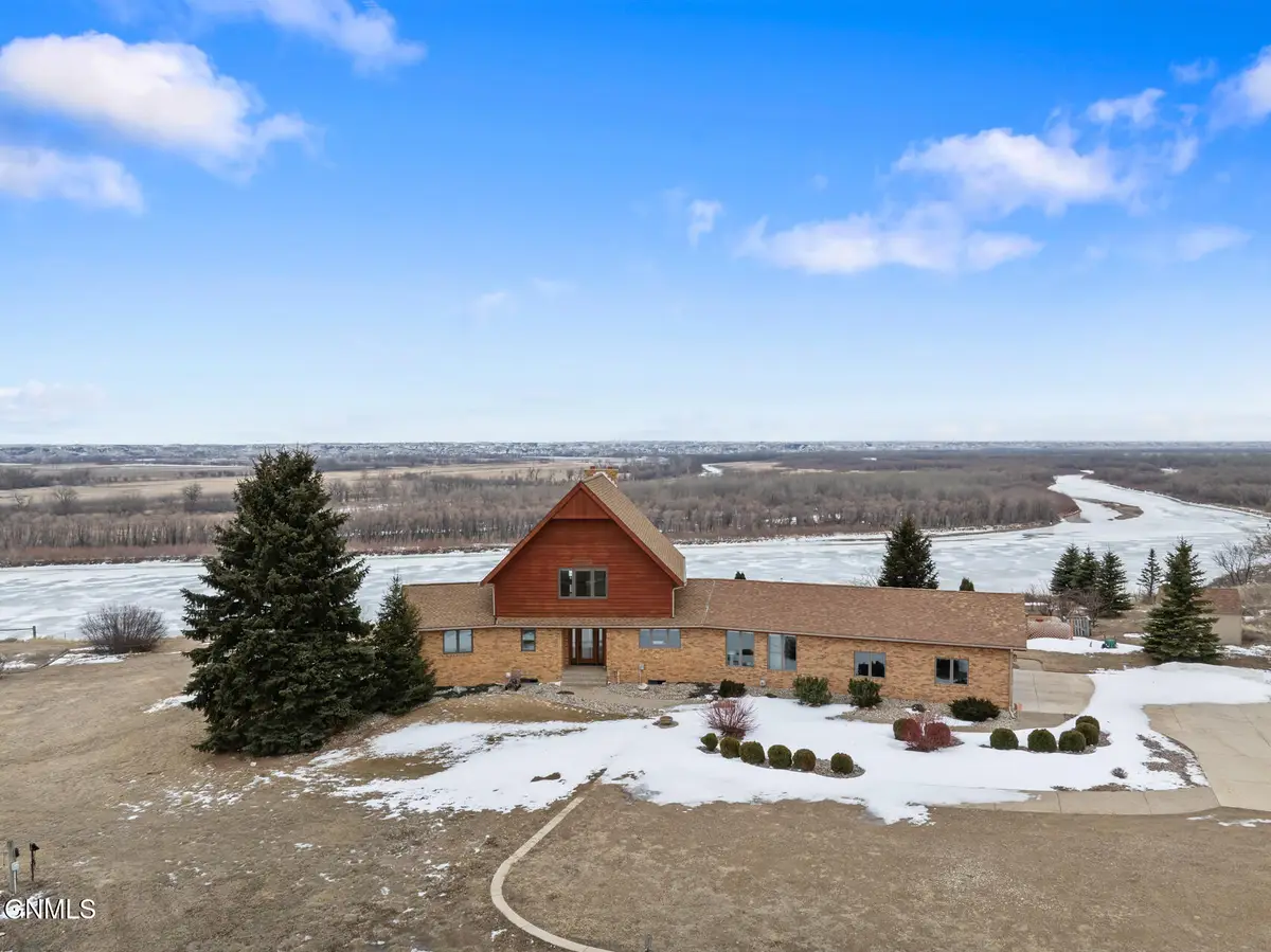 14090 47th Lane Nw #310, Williston, ND 58801 - #1