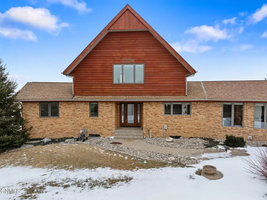 14090 47th Lane Nw #310, Williston, ND 58801 - #3