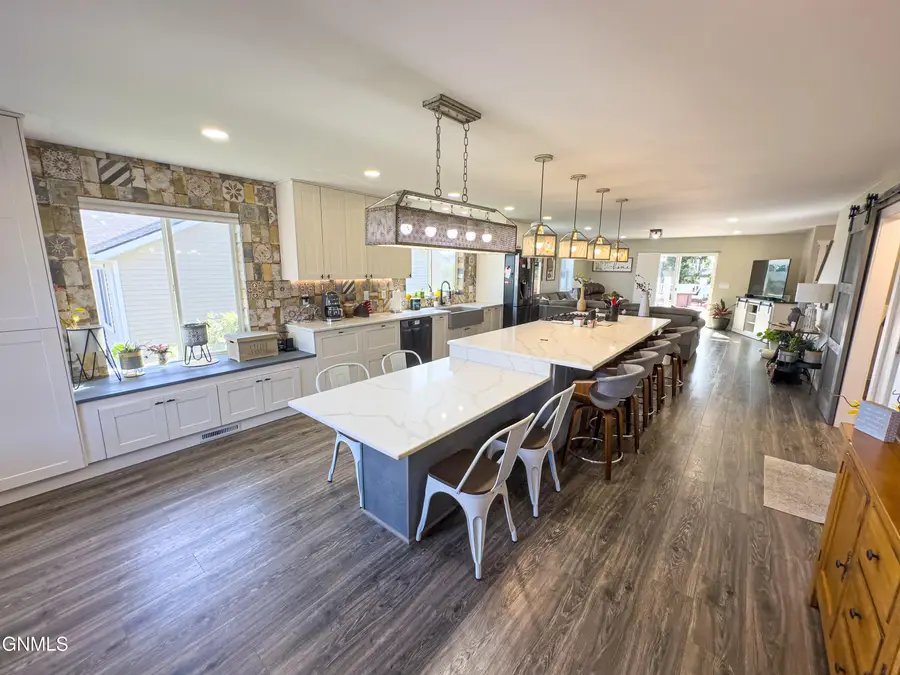 1817 25th Street W, Williston, ND 58801 - #2