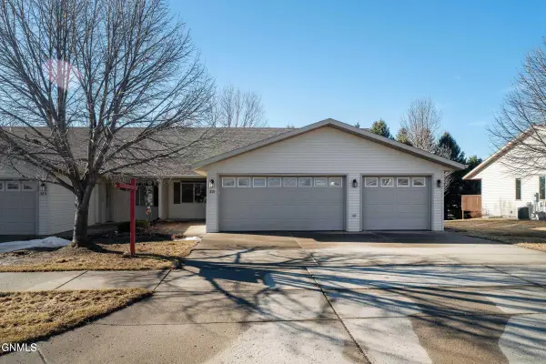 321 E Calgary Avenue, Bismarck, ND 58503