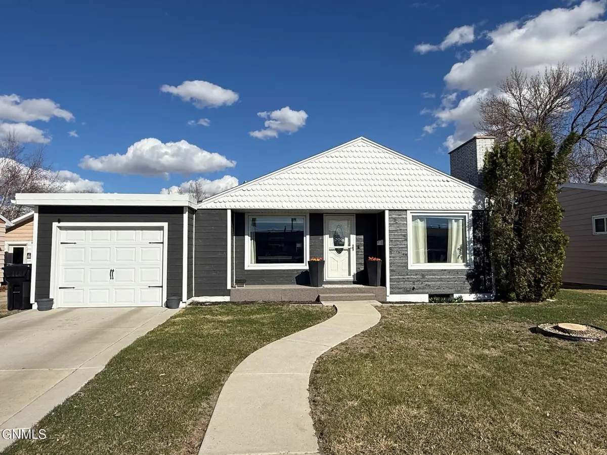 1620 1st Avenue W, Williston, ND 58801 - #1