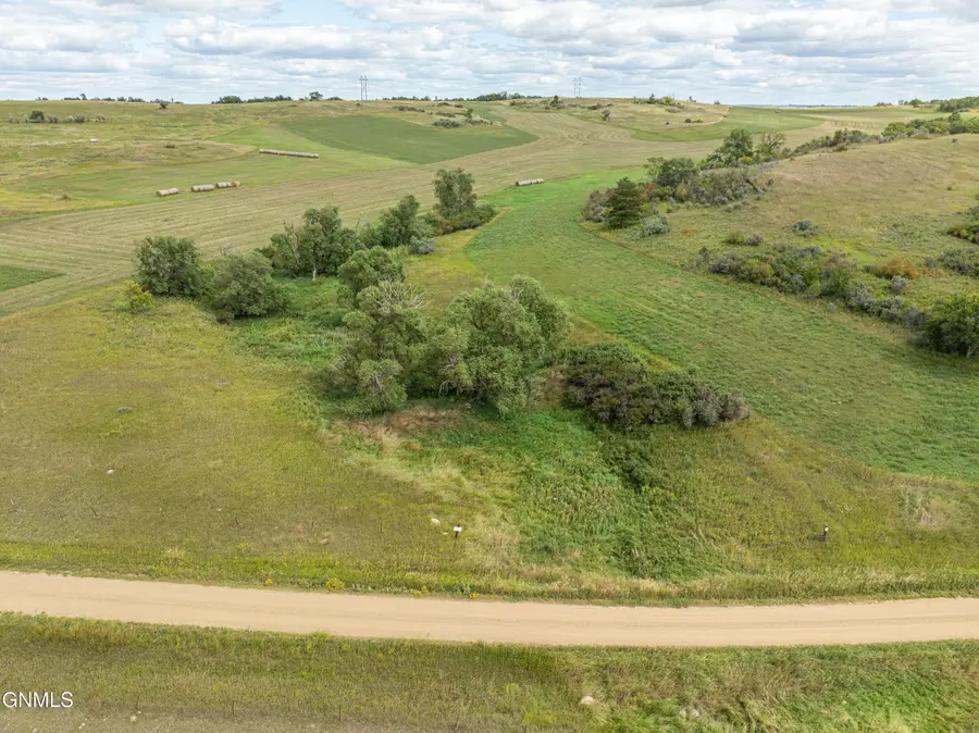 On 24th Avenue, Mandan, ND 58554 - #2