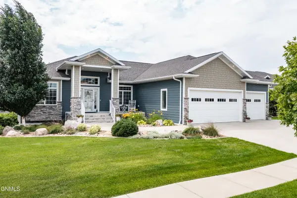 1013 Limited Lane, Bismarck, ND 58503