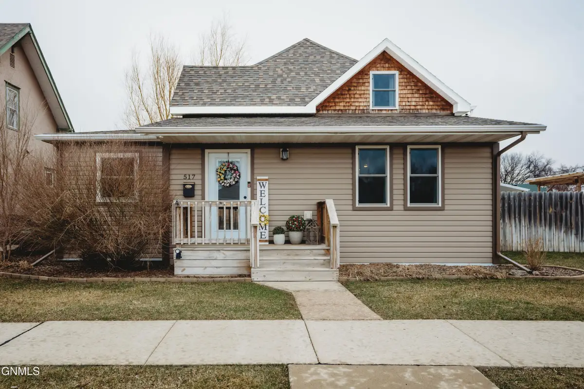 517 3rd Street Se, Jamestown, ND 58401 - #1