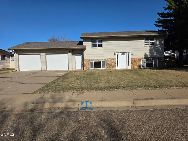 583 6th Avenue Sw, Dickinson, ND 58601