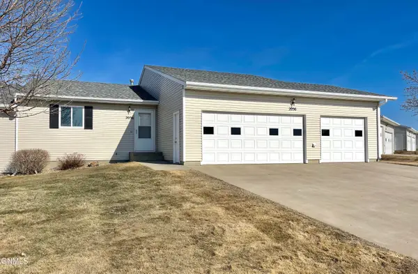 2056 14th Street Nw, Minot, ND 58703