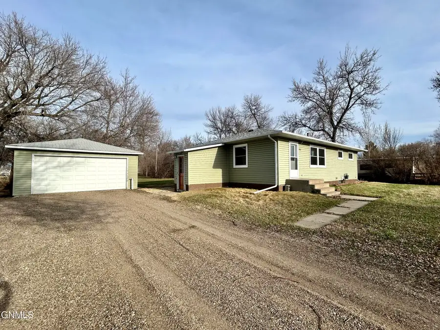 408 Sayler Street, Underwood, ND 58576 - #2
