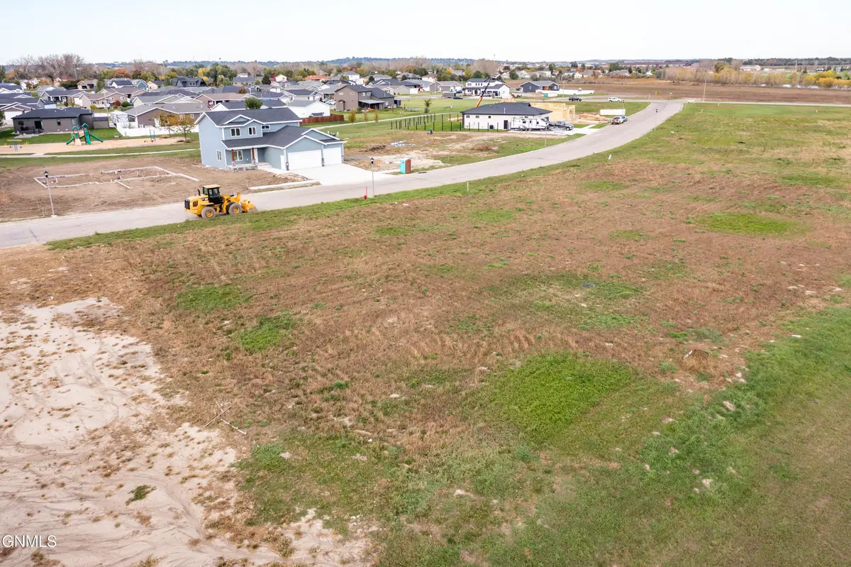 319 Kamrose Drive, Bismarck, ND 58504 - #1