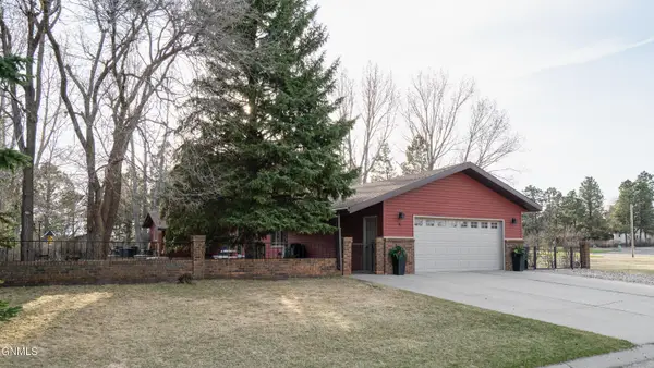 94 Country Club Drive, Bismarck, ND 58501