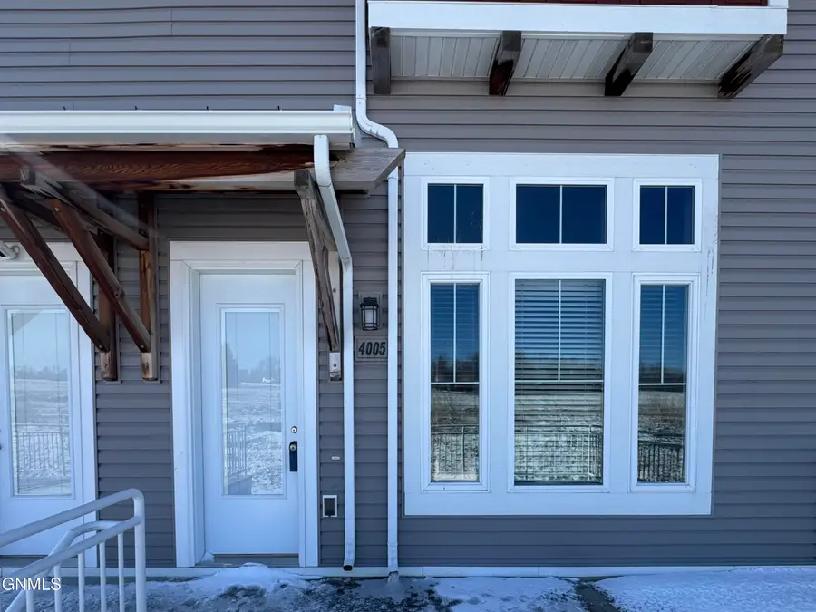 4005 Calgary Avenue, Bismarck, ND 58503 - #3