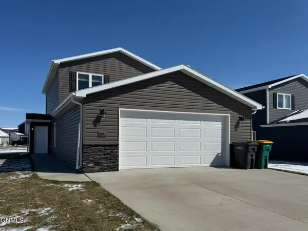 3812 24th Street Se, Mandan, ND 58554