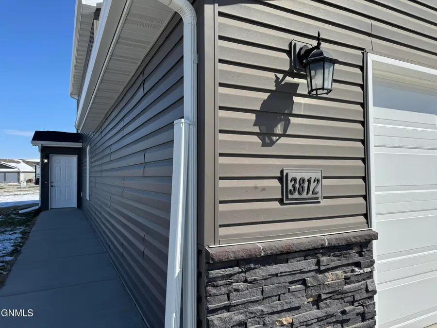 3812 24th Street Se, Mandan, ND 58554 - #2