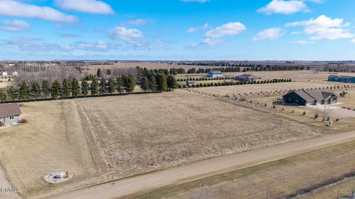 3123 Hoggarth Drive, Jamestown, ND 58401 - #1