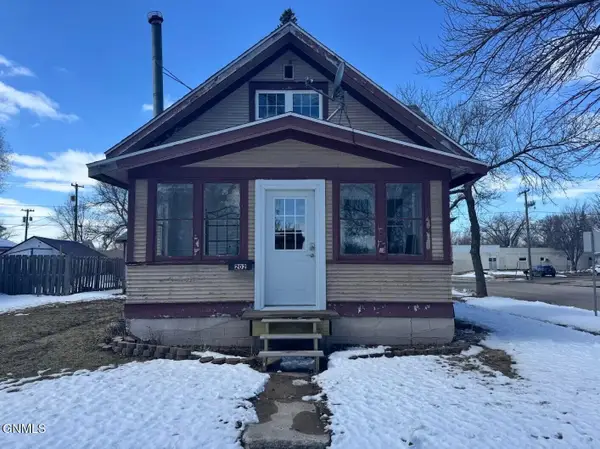 202 4th Avenue Sw, Jamestown, ND 58401